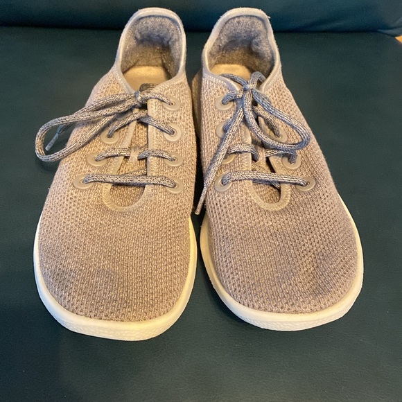allbirds Sneakers - Picture 2 of 10